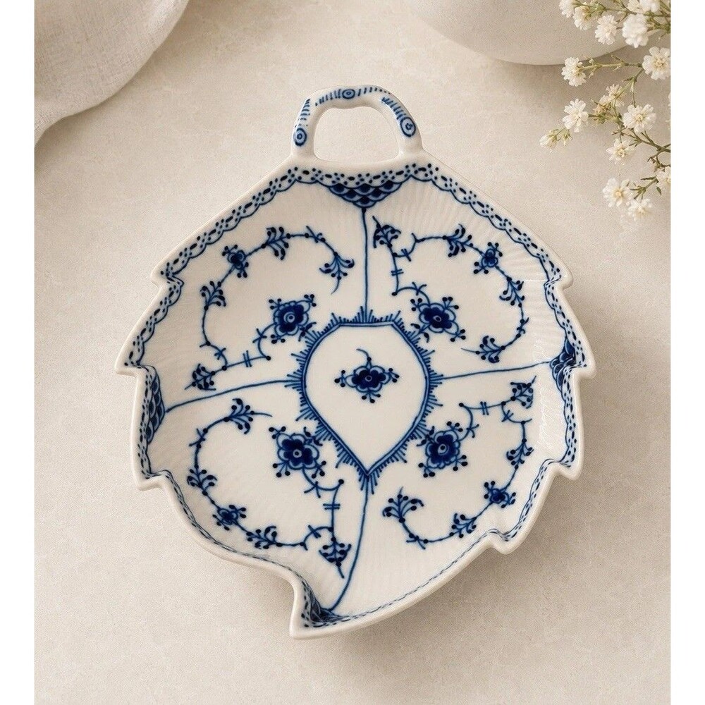 Royal Copenhagen Blue Fluted Half Lace #548 Leaf Dish Denmark Vintage 9”x7"